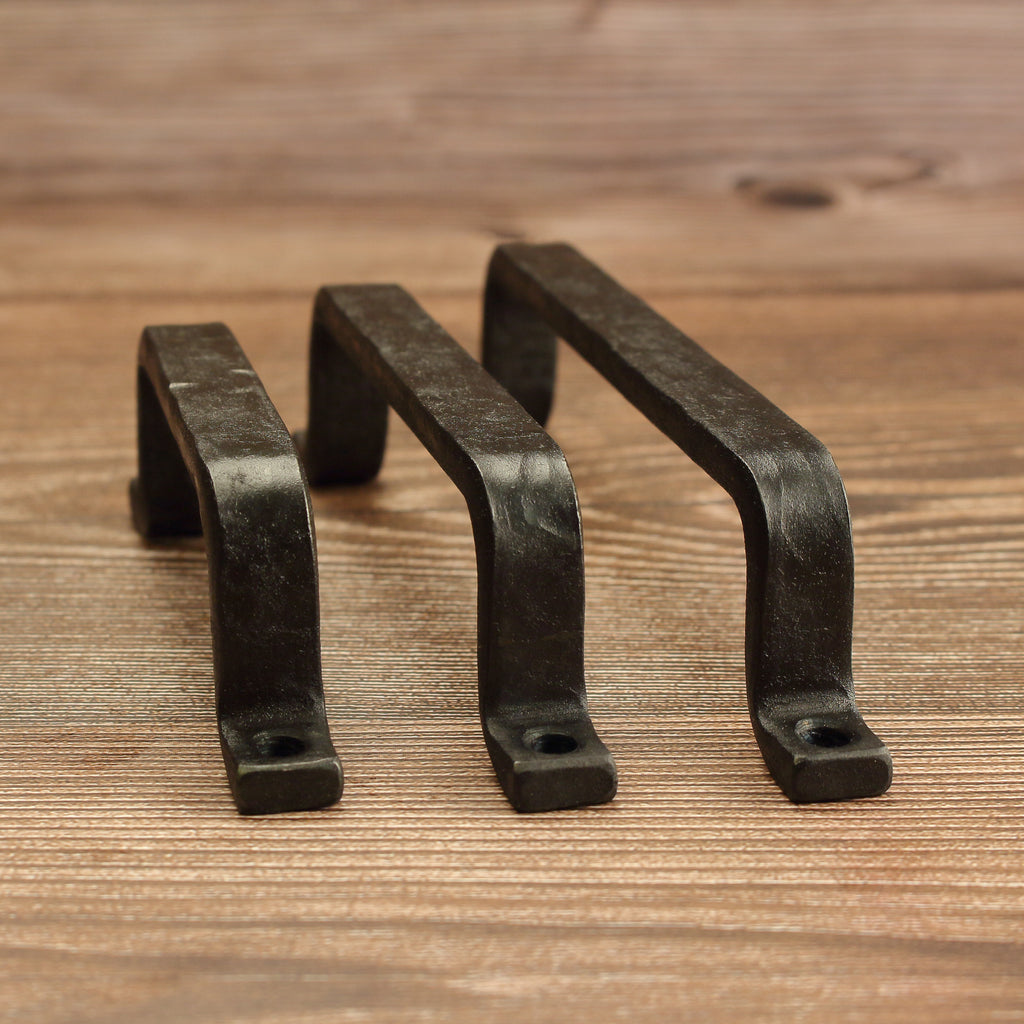 Hammered Barn Door Style Cabinet Pull - 1/2" Wide - Blackened - Individual