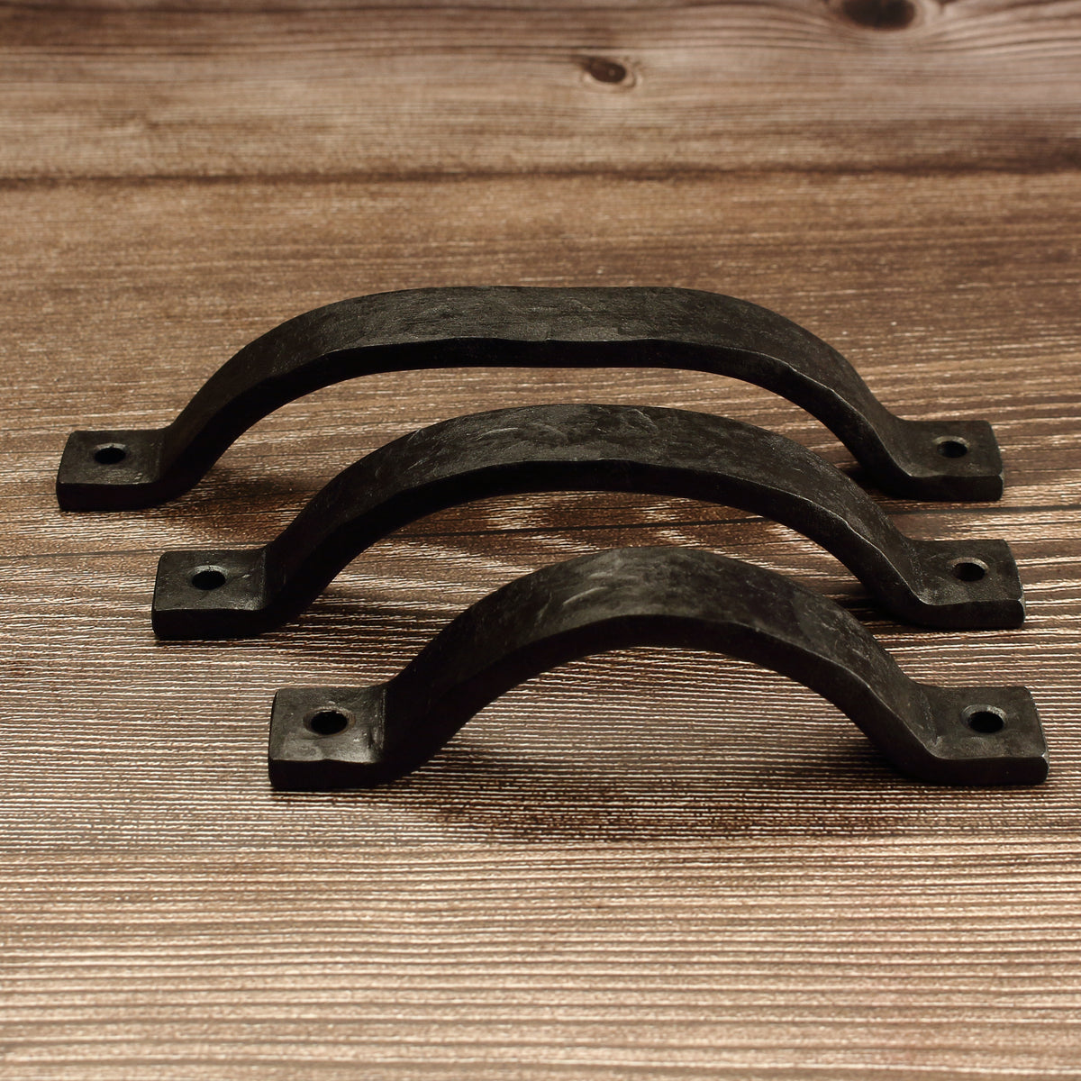 Hammered Curved Barn Door Style Cabinet Pull - 3/4" Wide - Blackened - Individual