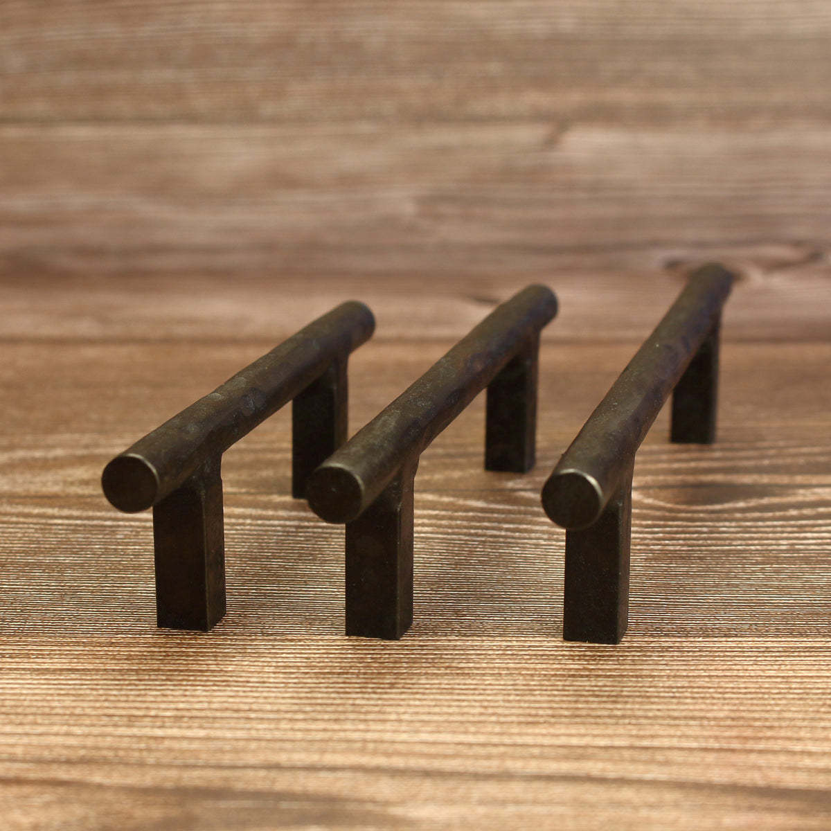 Hammered Round Stem Cabinet Pull - Blackened - Individual