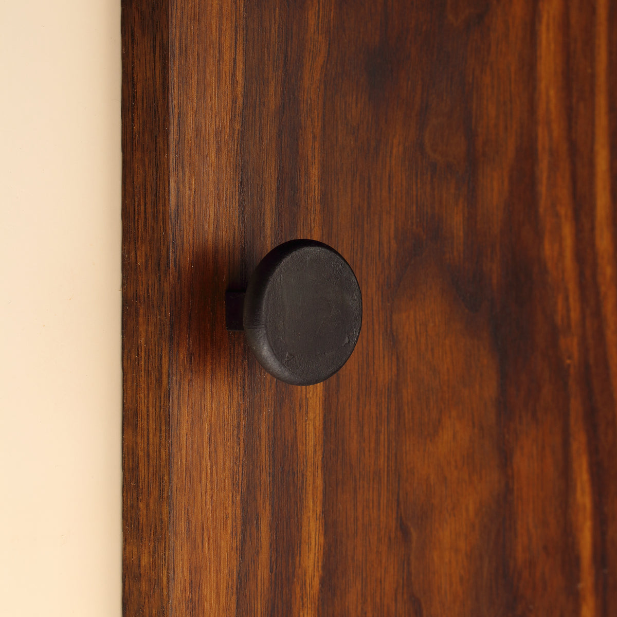 Minimalist Circular Knob - Blackened - Individual