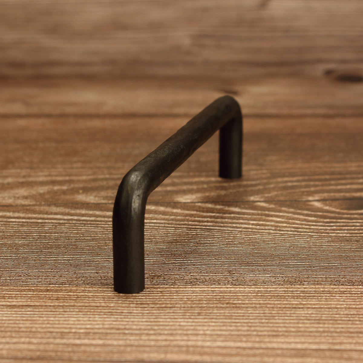 Hammered Round Threaded Cabinet Pull - Blackened - Individual