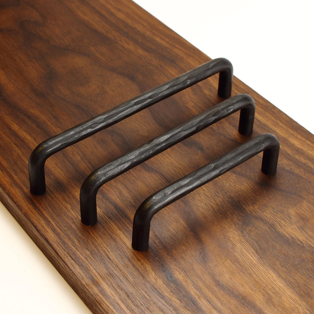 Hammered Round Threaded Cabinet Pull - Blackened - Individual