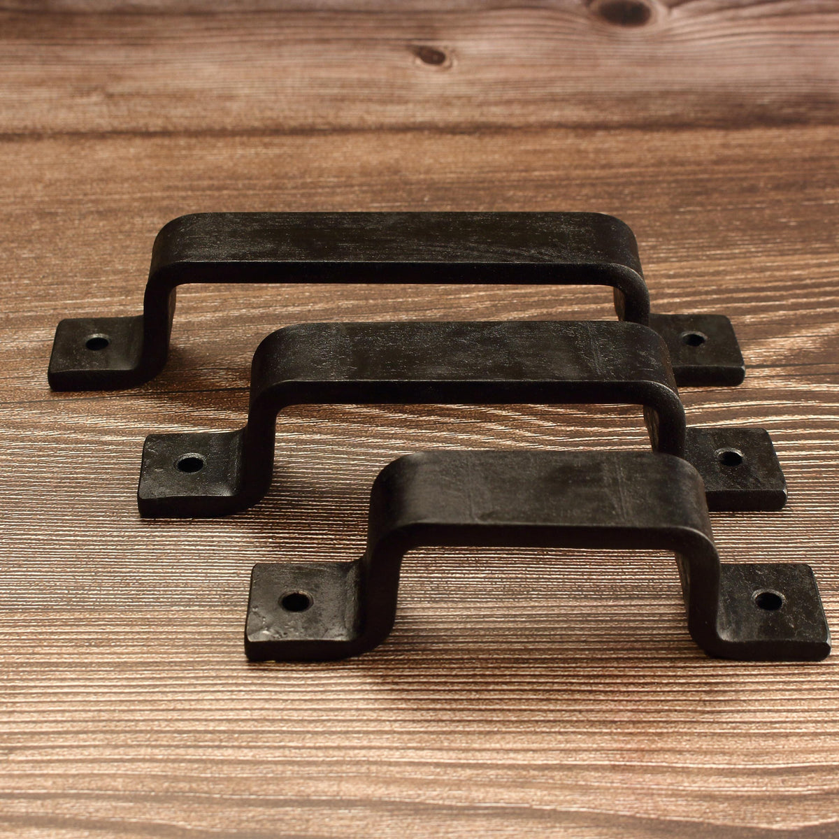 Barn Door Style Cabinet Pull - 1" Wide - Blackened