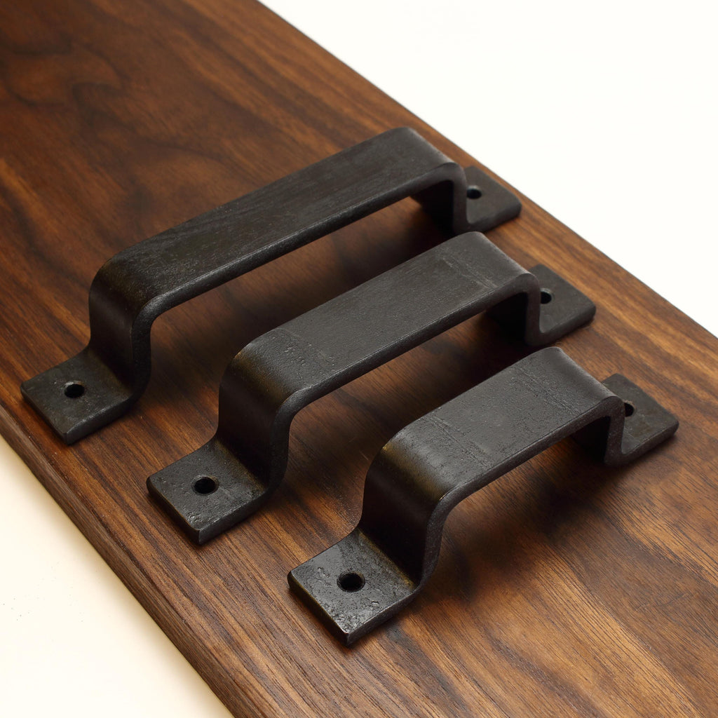 Barn Door Style Cabinet Pull - 1" Wide - Blackened