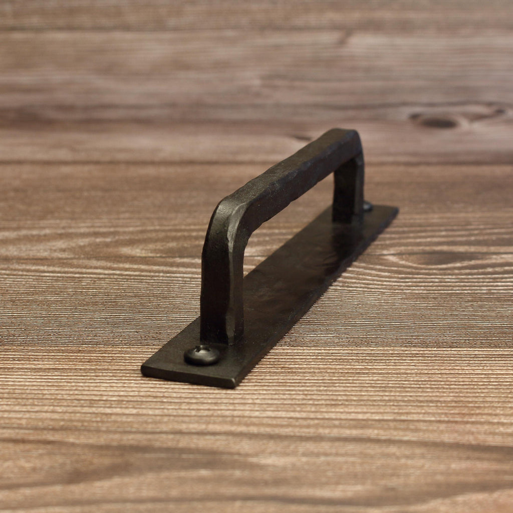 Hammered Backplate Cabinet Pull - Blackened - Individual