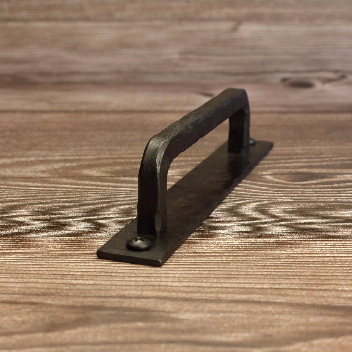 Hammered Backplate Cabinet Pull - Blackened - Individual